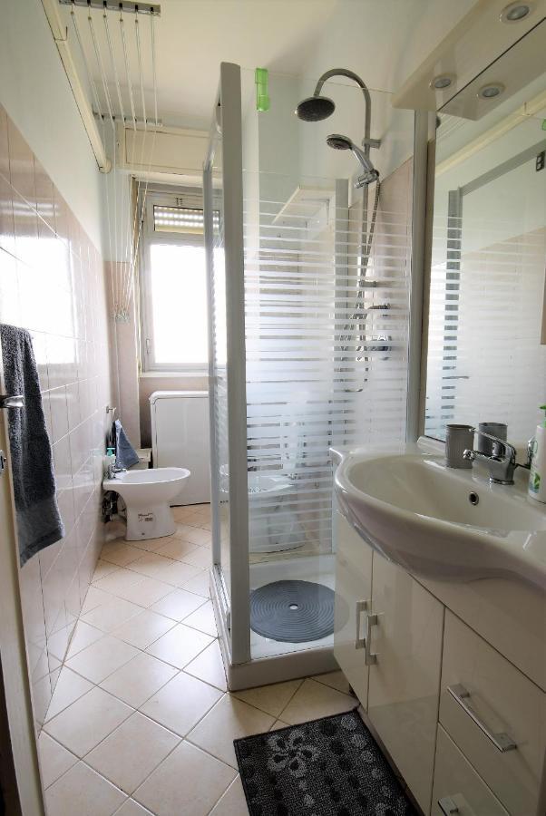 Monolocale Nuovissimo San Giuliano Milanese Apartment ภายนอก รูปภาพ